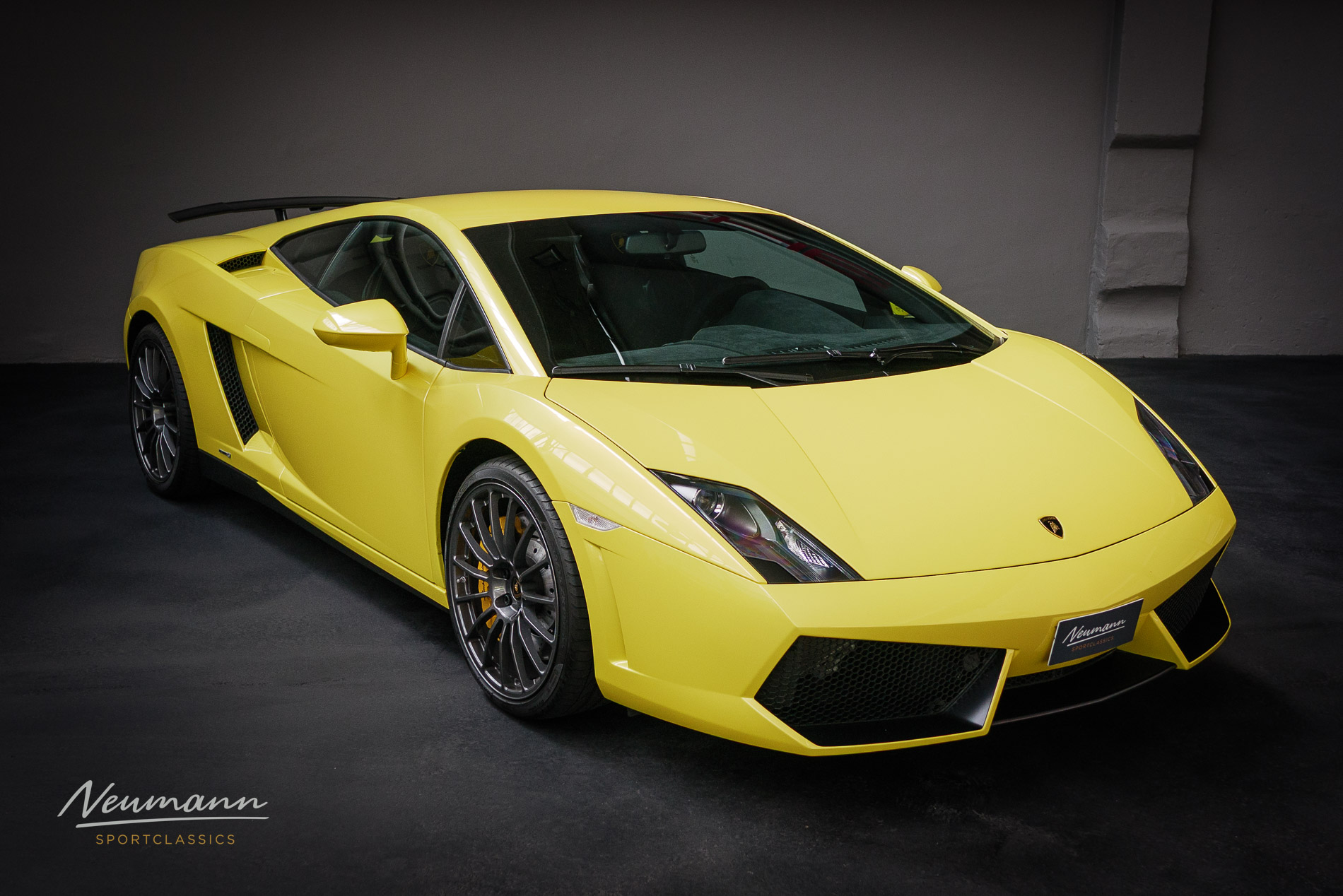 Lamborghini_LP560-2-Yellow-10